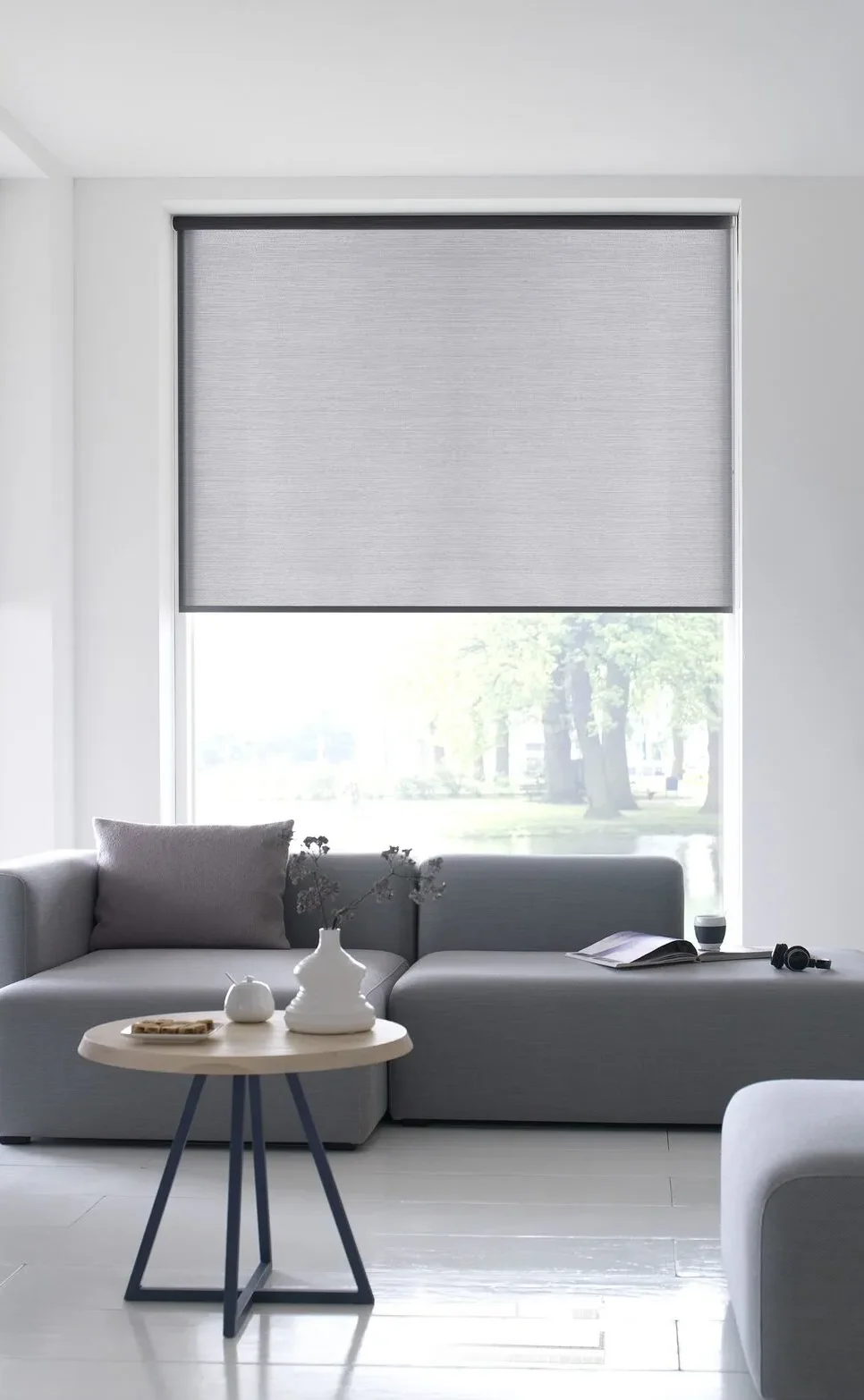 Roller Blinds for Modern & Functional Window Coverings